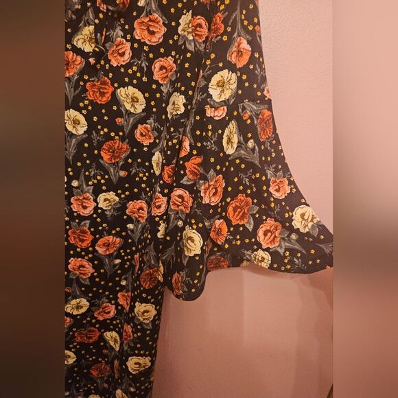 2 tween Girls floral 3/4 bell shaped sleeve dress 7/8 * - Picture 4 of 4